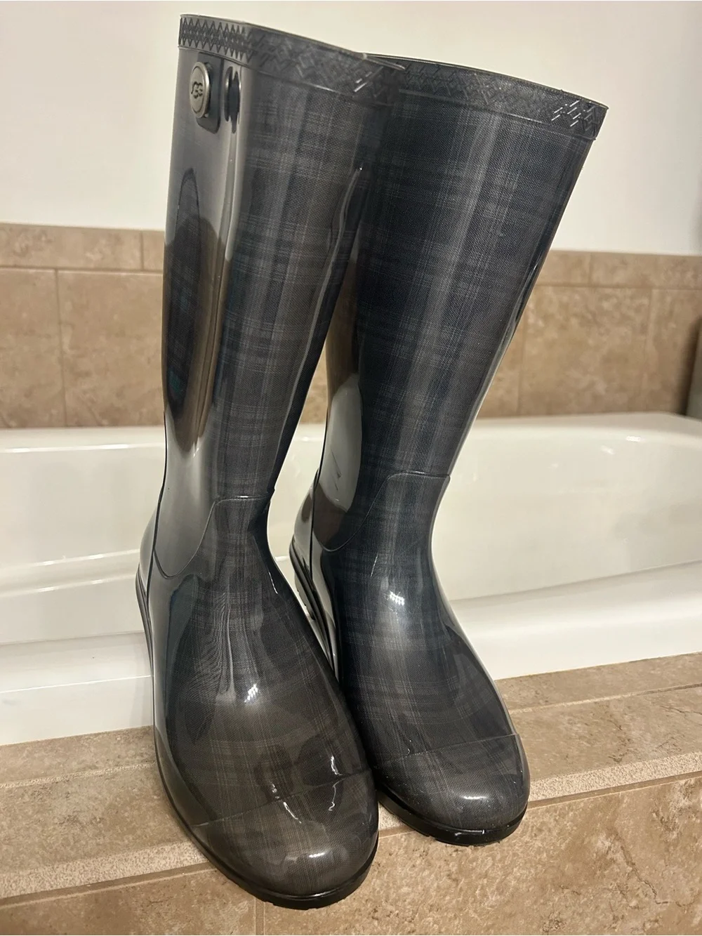 UGG Charcoal Plaid Glossy Rain Boots